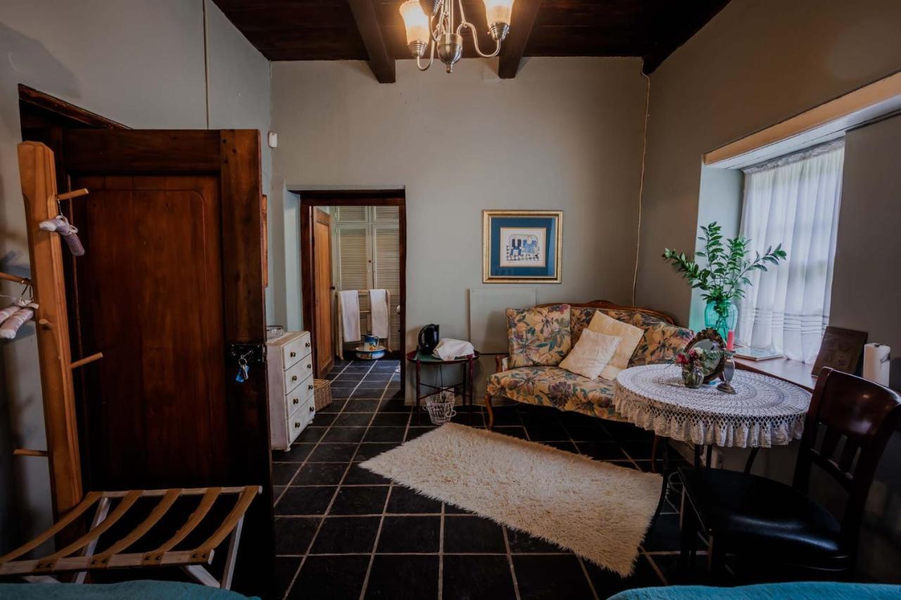 Moolmanshof 1798, Traditional Cape Dutch H-Shaped Farmhouse Свеллендам Экстерьер фото