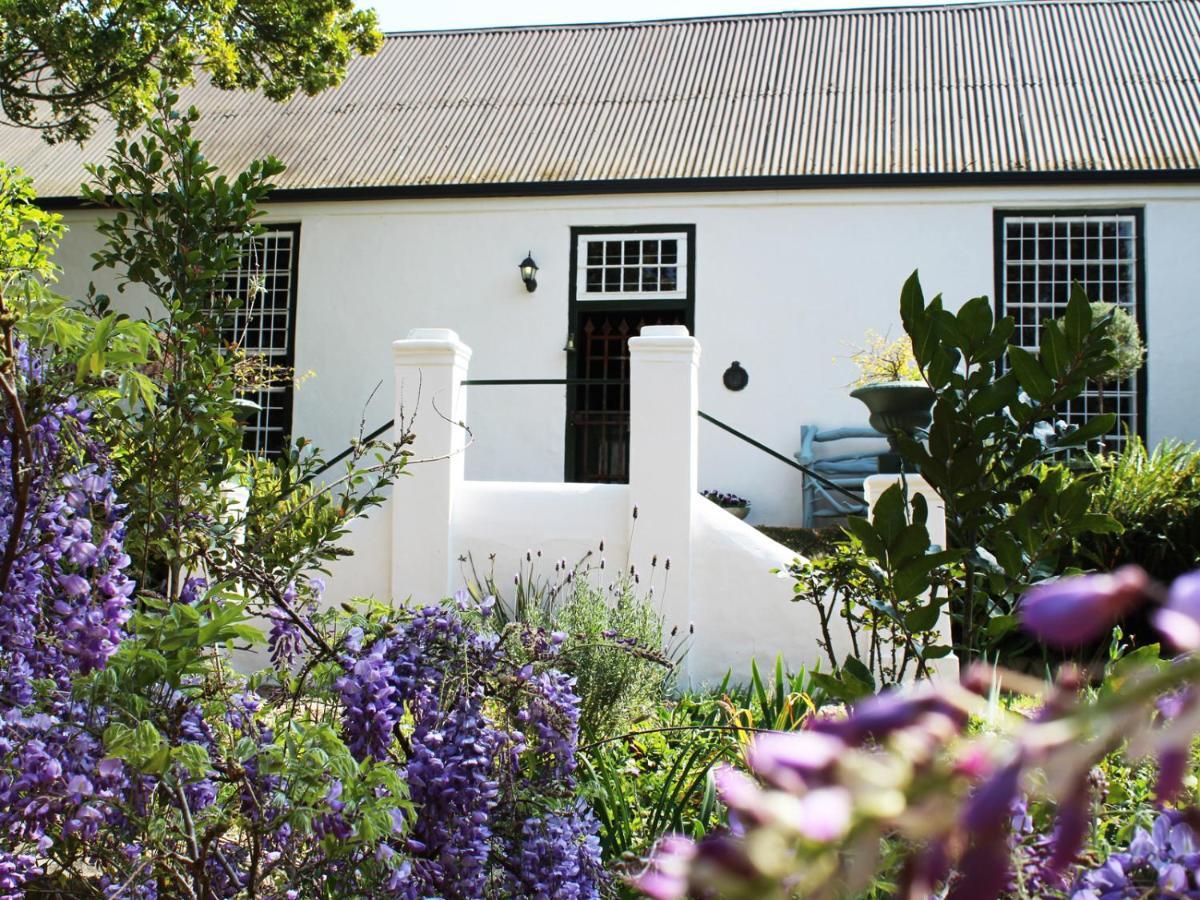 Moolmanshof 1798, Traditional Cape Dutch H-Shaped Farmhouse Свеллендам Экстерьер фото